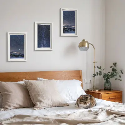 Posterpaket natthimmel med stjärnor och bergslandskap