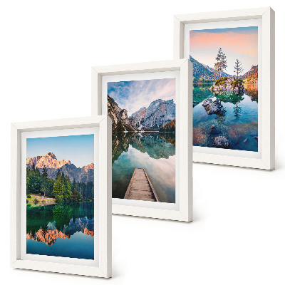 Triptyk tavla med ram Bergsjöar med reflektioner i vattnet och skogen