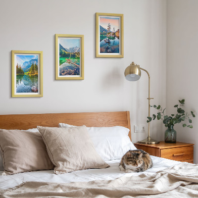 Posterpaket Bergsjöar med vatten och omgivande naturlandskap