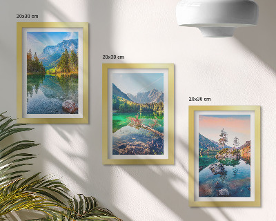 Posterpaket Bergsjöar med vatten och omgivande naturlandskap