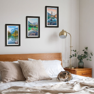 Posterpaket Bergsjöar med vatten och omgivande naturlandskap