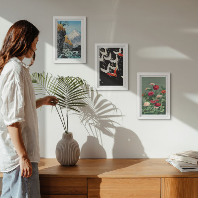 Posterpaket Berg med vattenfall, fåglar i flykt och färgglada blommor
