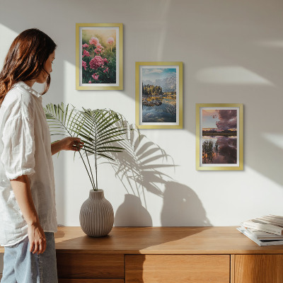 Posterpaket Blommor i trädgården, berg och en lugn vattenyta