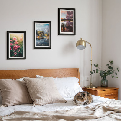Posterpaket Blommor i trädgården, berg och en lugn vattenyta