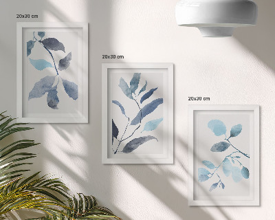 Triptyk tavla med ram Blå blad på en ljus bakgrund, akvarellstil