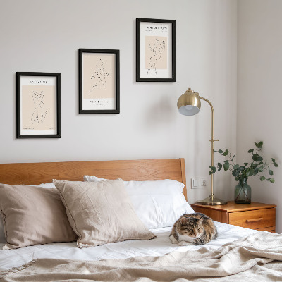 Triptyk tavla med ram Linjära silhuetter av kvinnor i minimalistiska affischer