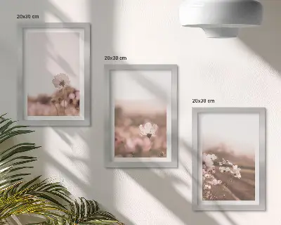 Triptyk tavla med ram vildblommor på ängar under sommaren med romantiskt landskapsmotiv