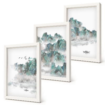 Triptyk tavla med ram Berg i molnen med fåglar och en båt på vattnet japandi