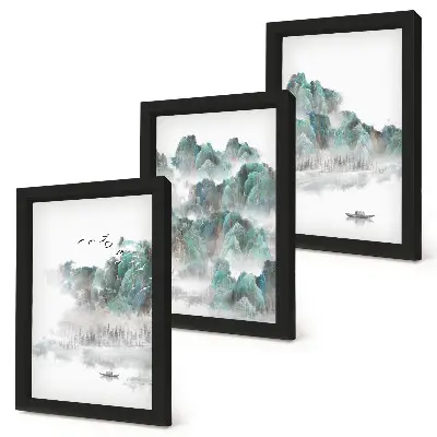 Triptyk med ram berg i molnen med fåglar och båt i japandistil