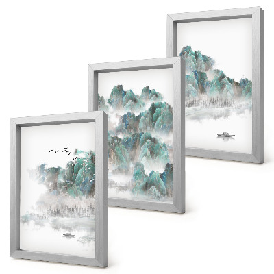 Triptyk tavla med ram Berg i molnen med fåglar och en båt på vattnet japandi