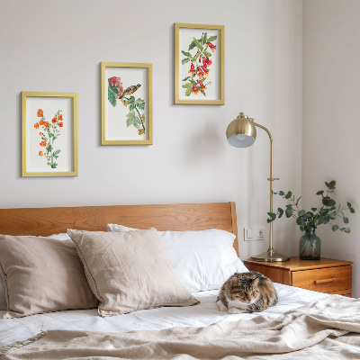 Triptyk tavla med ram Målade retroblommor och en fågel på en gren