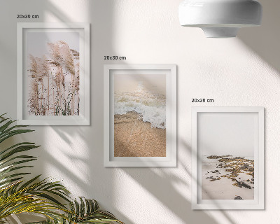 Triptyk tavla med ram Strandgräsvågor och stenar vid havet i boho-stil