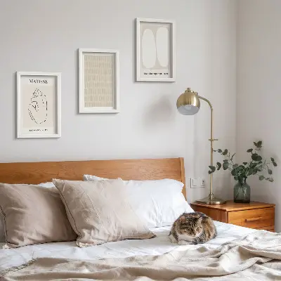 Posterpaket med linjer och former i nyanser av beige och vitt