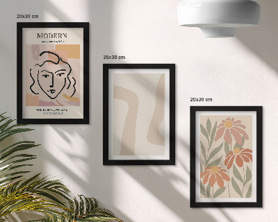 Triptyk tavla med ram Kvinna i modern stil med abstrakta mönster