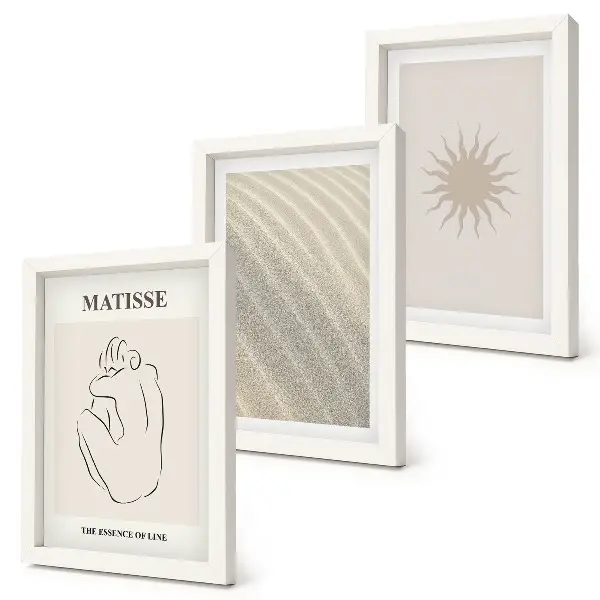 Tavelvägg med 3 tavlor minimalistiska linjer med motiv av sand, vågor och sol