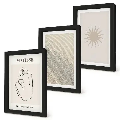 Tavelvägg med 3 tavlor minimalistiska linjer med motiv av sand, vågor och sol