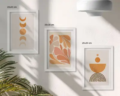 Tavelvägg med 3 tavlor abstrakta former i orangea nyanser
