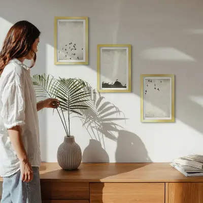 Triptyk med fåglar i minimalistisk stil tavla med ram