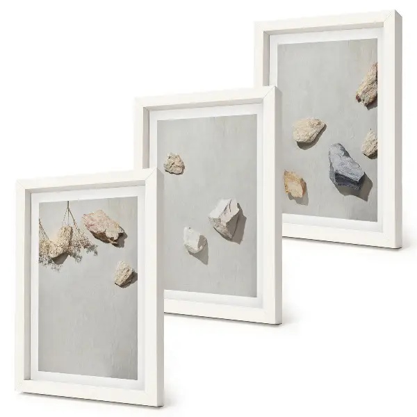 Posterpaket minimalistiska dekorationer med motiv av strandstenar i boho-stil