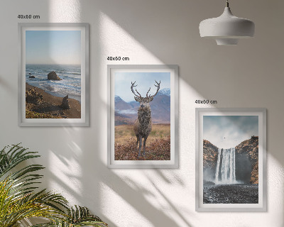 Tavelpaket med ramar Berglandskap med ett vattenfall