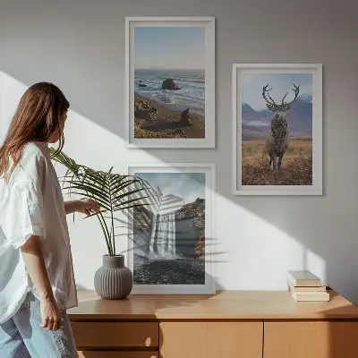 Tavelpaket med ramar Berglandskap med vattenfall