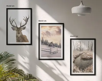 Vinterlandskap med hjortstuga tavelset för vägg ovanför soffa