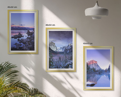 Tavelset ovanför soffa Bergslandskap, solnedgång, vatten
