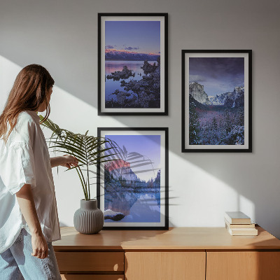 Tavelset ovanför soffa Bergslandskap, solnedgång, vatten