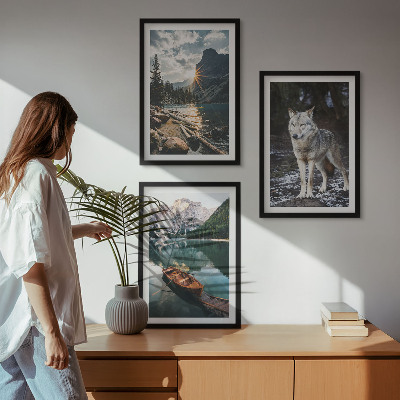 Set om 3 tavlor Berg sjöar varg natur