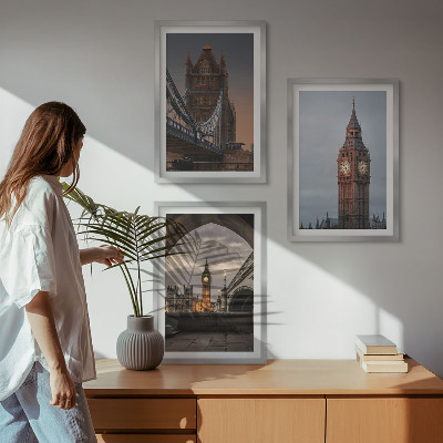 Tavelset ovanför soffa Big Ben-klockan på London Bridge