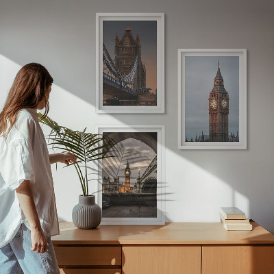 Tavelset ovanför soffa Big Ben-klockan på London Bridge