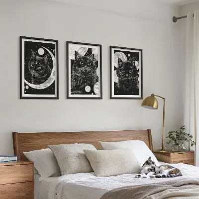 Tavelset med ramar svarta katter med månen och rymden