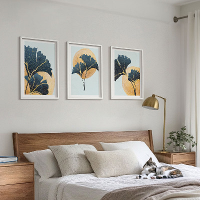 Tavelset ovanför soffa Ginkgoblad ljus bakgrund
