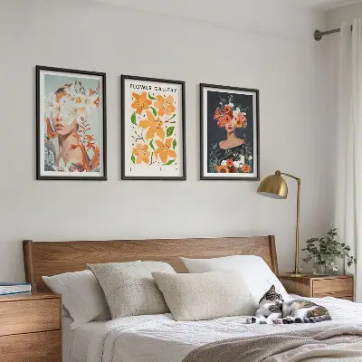 Blomsterporträtt med buketter set om 3 tavlor