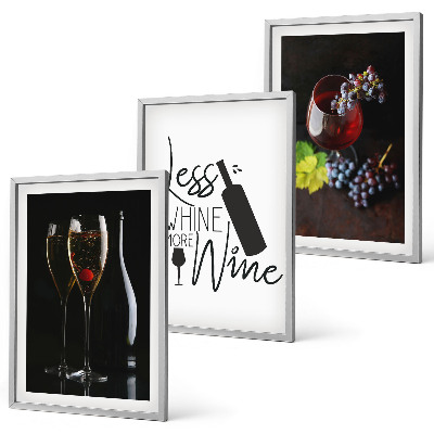 Set om 3 tavlor Glas vin med druvor och inskription