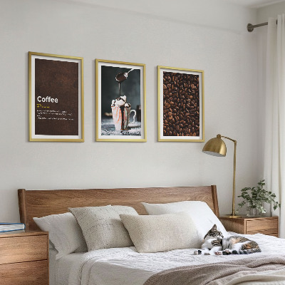 Tavelset ovanför soffa Vispad grädde kaffedryck
