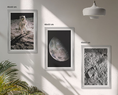 Tavelset ovanför soffa Astronaut Månen foto