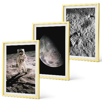 Tavelset ovanför soffa Astronaut Månen foto