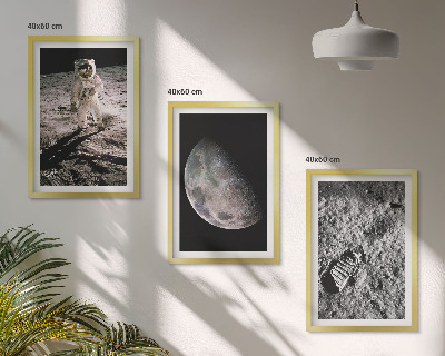 Tavelset ovanför soffa Astronaut Månen foto