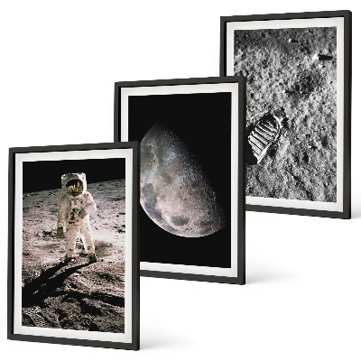 Tavelset ovanför soffa Astronaut Månen foto