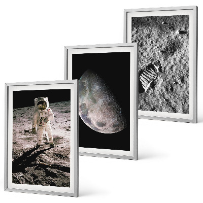 Tavelset ovanför soffa Astronaut Månen foto