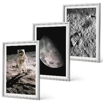 Astronaut på månen fototavla set med tavlor för väggen ovanför soffa