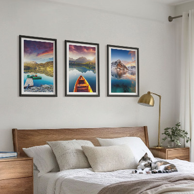 Tavelpaket med ramar Sjöar berg båt fred