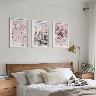 Tavelset ovanför soffa Blommor i nyanser av rosa landskap