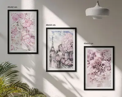 Blommor i nyanser av rosa landskap tavelset ovanför soffa