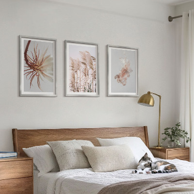 Tavelset ovanför soffa Gräsblommor ljus bakgrundsuppsättning