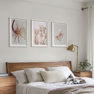 Tavelset ovanför soffa Gräsblommor ljus bakgrundsuppsättning