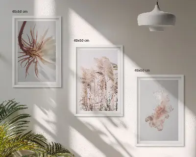Gräsblommor tavelset för vägg ovanför soffa med ljus bakgrund