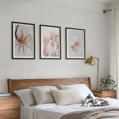 Tavelset ovanför soffa Gräsblommor ljus bakgrundsuppsättning
