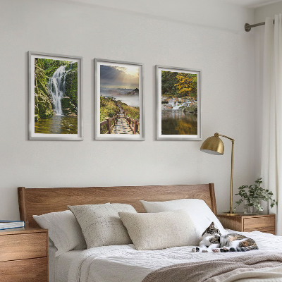 Tavelpaket med ramar Vattenfall berg moln höst